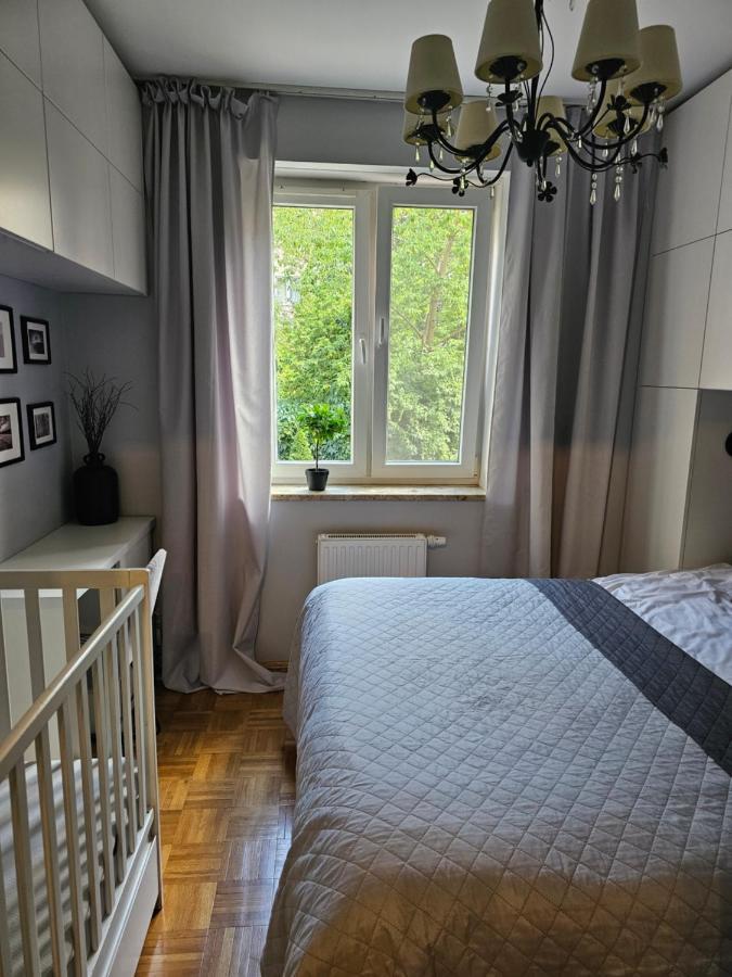 Rodzinny - Calodobowe Zakwaterowanie, Bezplatny Parking Apartment
